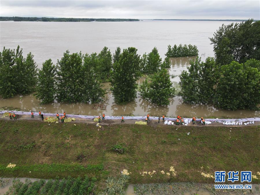 (在习近平新时代中国特色社会主义思想指引下——新时代新作为新篇章·习近平总书记关切事·图文互动)(14)一切为了人民——写在全国防汛救灾取得阶段性重大胜利之时