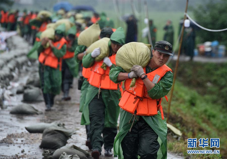 (在习近平新时代中国特色社会主义思想指引下——新时代新作为新篇章·习近平总书记关切事·图文互动)(5)一切为了人民——写在全国防汛救灾取得阶段性重大胜利之时