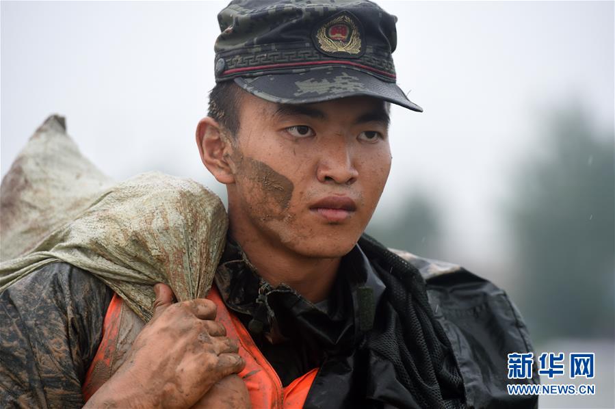 (在习近平新时代中国特色社会主义思想指引下——新时代新作为新篇章·习近平总书记关切事·图文互动)(6)一切为了人民——写在全国防汛救灾取得阶段性重大胜利之时