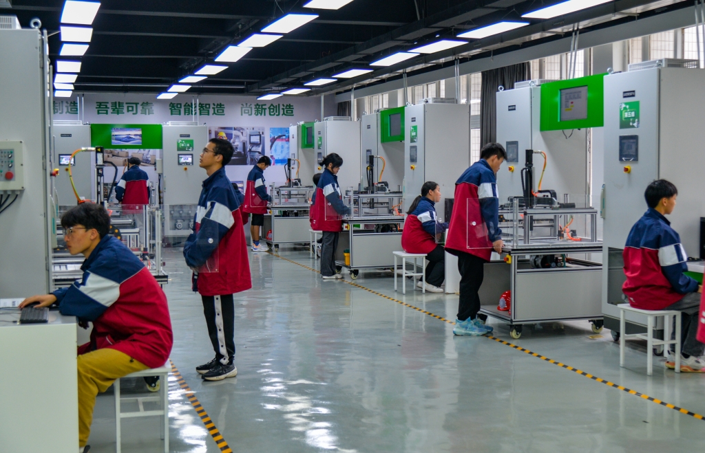 5达州、开州的学生在万州职教中心求学。通讯员 付作侨 摄