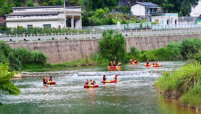 新华社看重庆｜巫山：职业经理人蹚出山乡振兴路