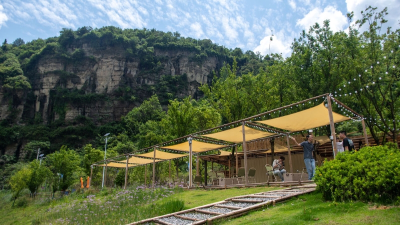 新华社看重庆｜“环山趣驾”为乡村振兴注入新活力